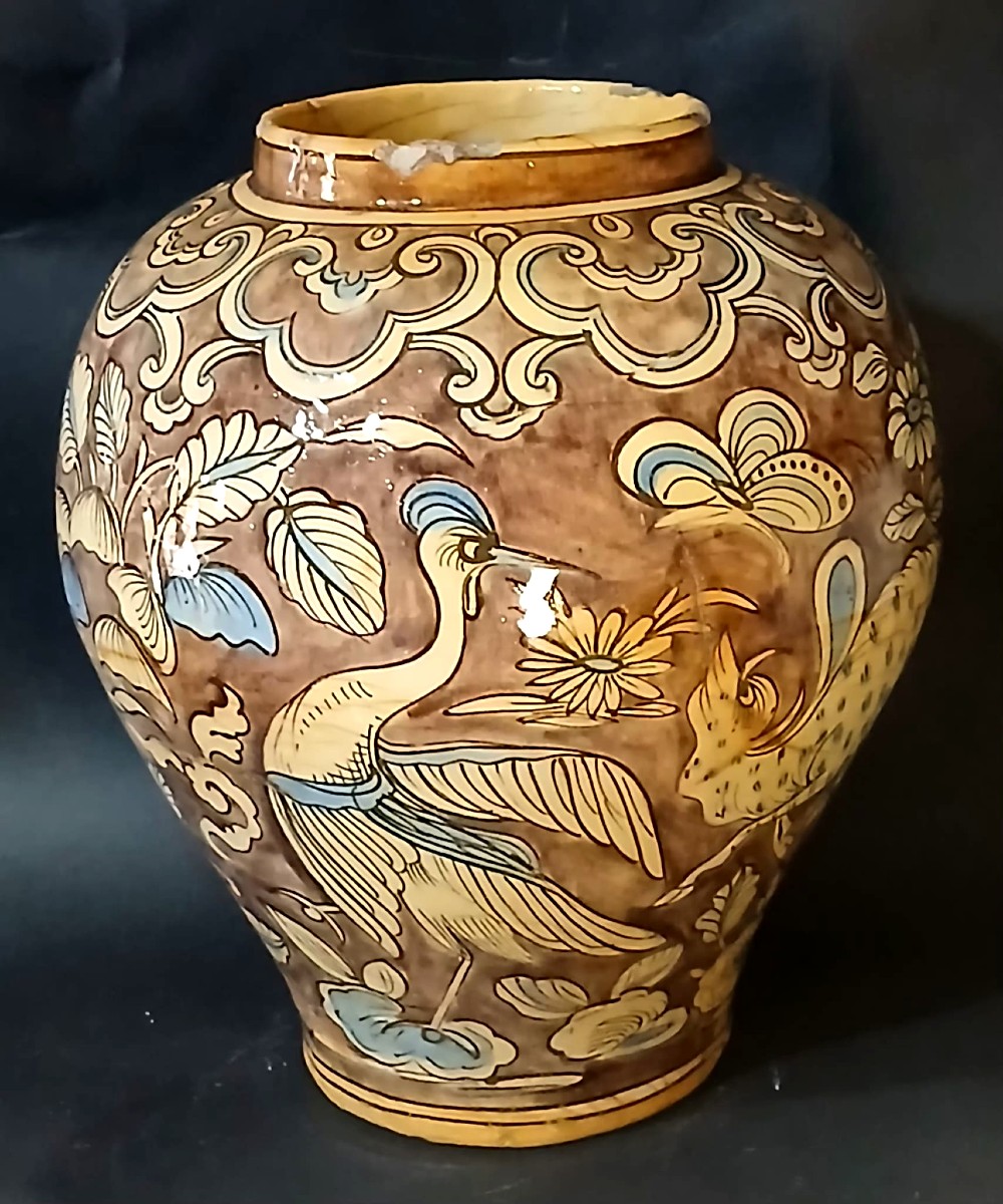 Boccia in Maiolica Persiana del XVIII con decorazione animalista di raffinato influsso cinese. -photo-1