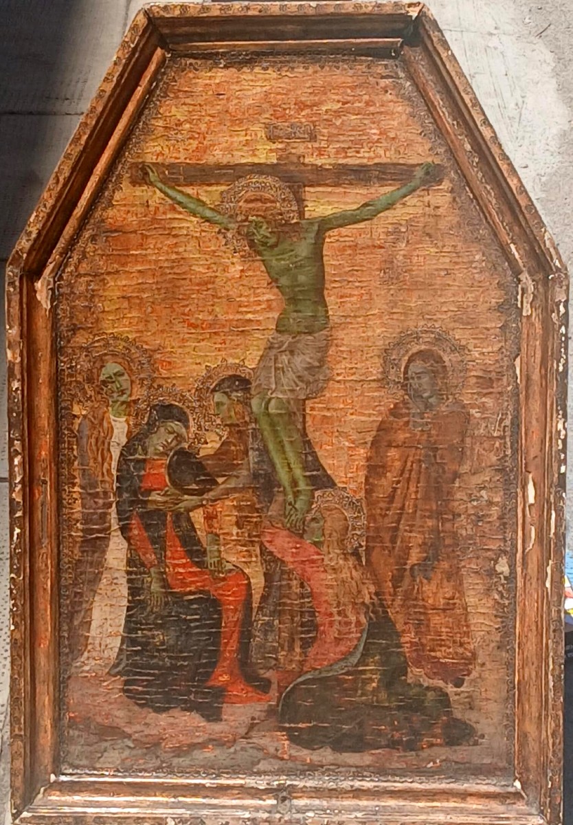 La Crocifissione di Cristo. Fondo oro realizzato dal grande falsario Icilio Federico Joni .