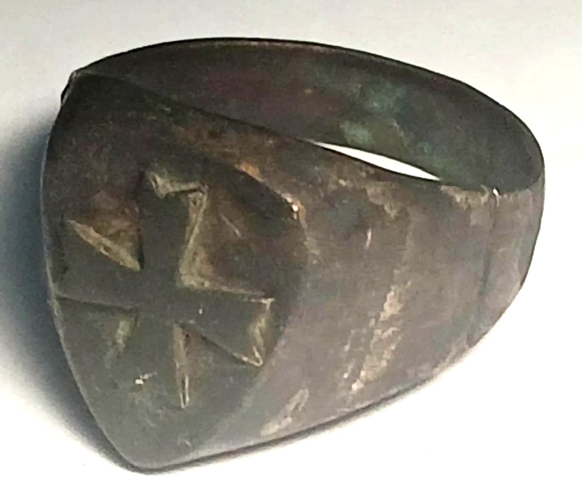 Anello Templare in argento, con croce patente entro scudo da guerra. Sec.XII-XIII-photo-4