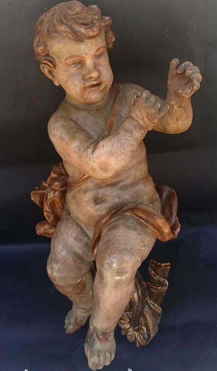 Putto ligneo laccato e dorato. Genova  XVII secolo , cm 66 su basamento dorato Luigi XVI.-photo-2