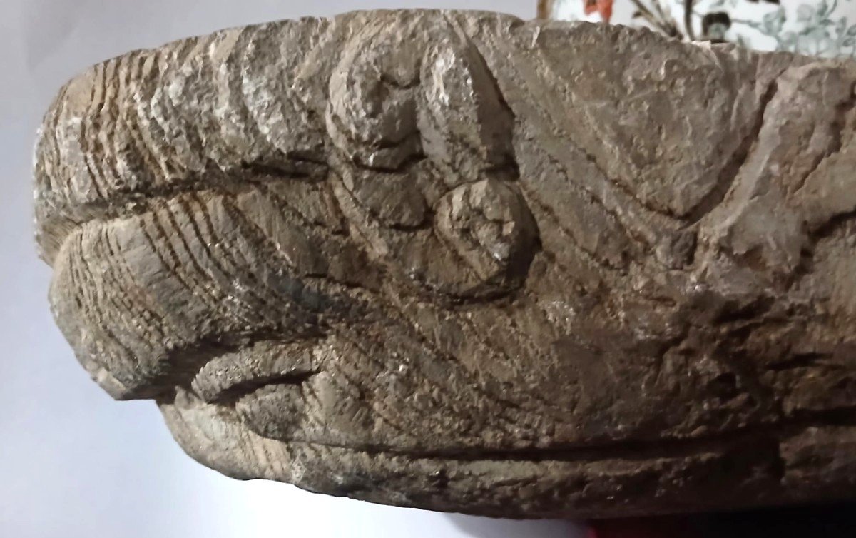 Bocca di Fontana bizantina in pietra scolpita. Sicilia sec IX – XI