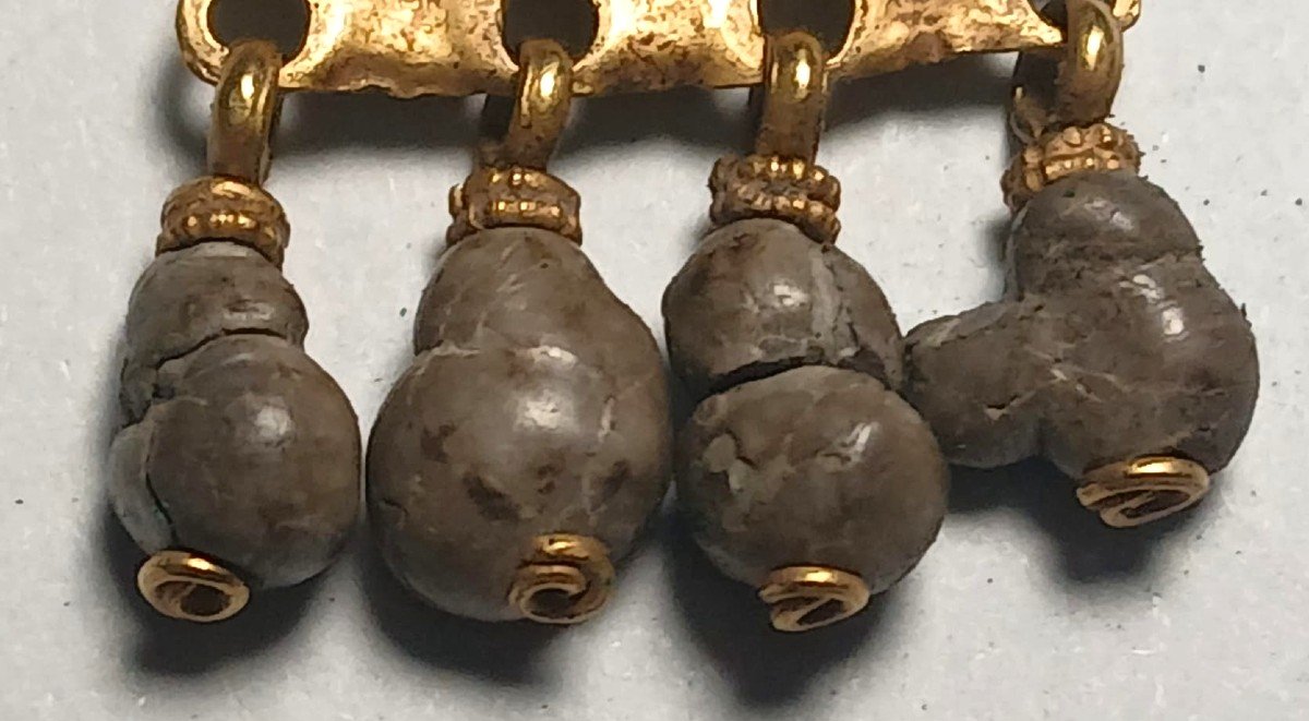 Amuleto magico Bizantino in oro zecchino, rubini, paste vitree e 4 Bezoar.-photo-4