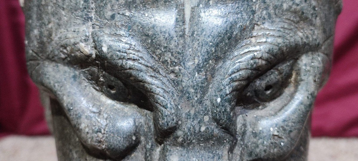 Leone  Medievale arabo-normanna di probabile manifattura fatimide. Scultura In Basalto sec XIII-photo-1