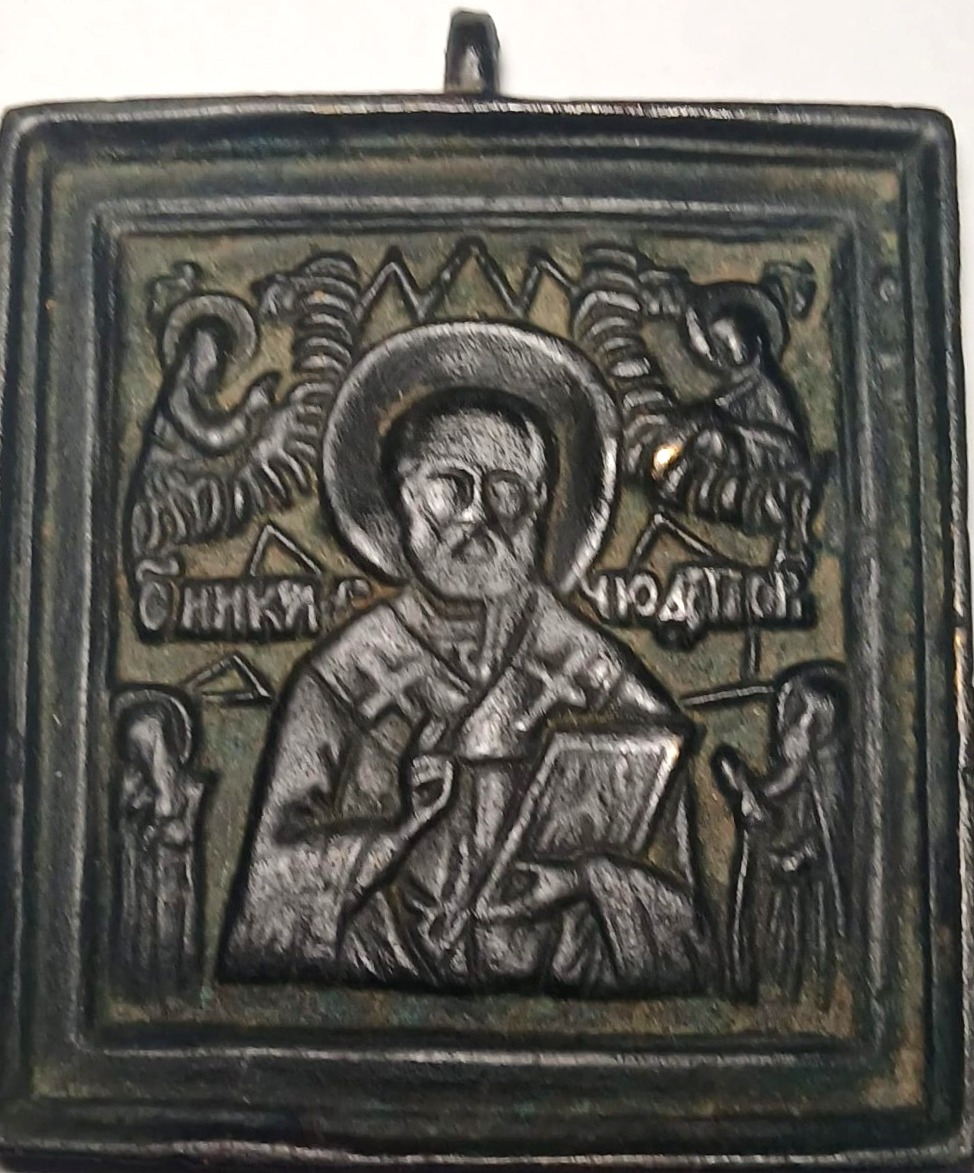 San Nicola di Bari. Medaglione in bronzo di epoca bizantina databile tra il XIII ed il XV sec.-photo-2