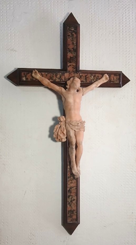 Andrea Tipa e bottega. Crocifisso trapanese in pietra 'incarnata'  del XVIII secolo.-photo-3