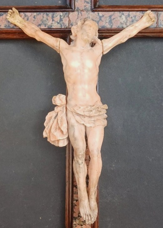 Andrea Tipa e bottega. Crocifisso trapanese in pietra 'incarnata'  del XVIII secolo.-photo-2