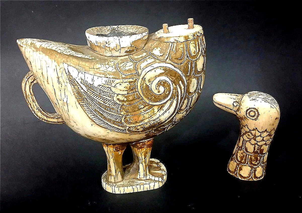 Anatra in avorio per la pulizia dei pennelli, Dinastia Liao, Cina, 907-1125 