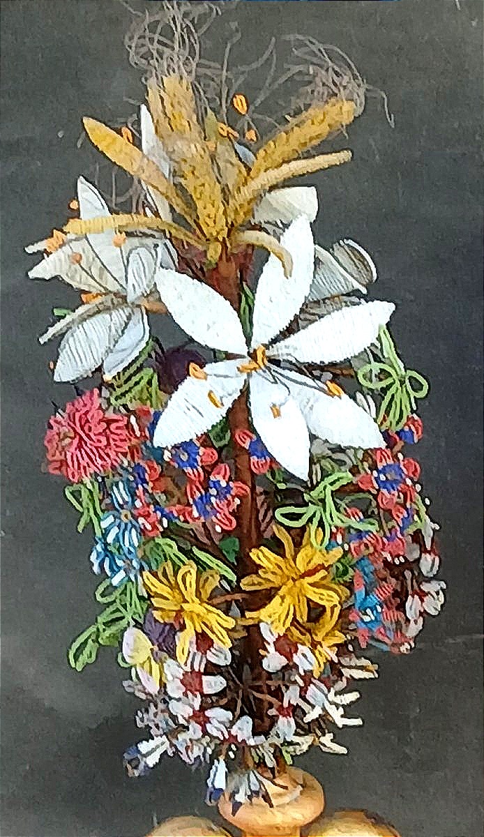 Vasi da altare in bronzo dorato e fiori di micro perline. Sicilia primissimo 800' Altezza cm.55-photo-4