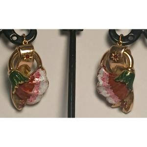Orecchini Liberty in oro con fiori smaltati e piccoli rubini. Sicilia 1900-1910