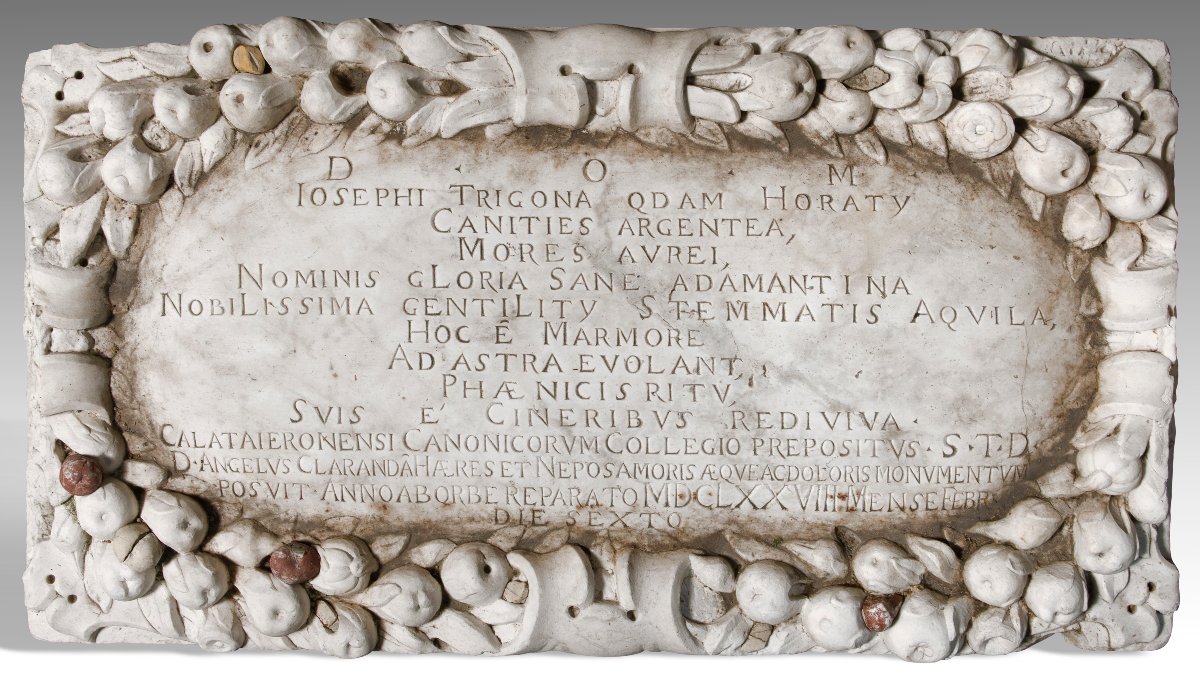 Lastra in marmo sec. XVII recante iscrizione