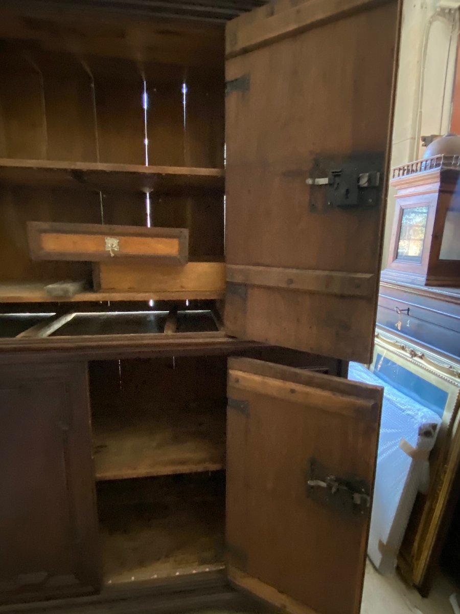 Credenza a due corpi, Reggio Emilia sec. XVII-photo-1