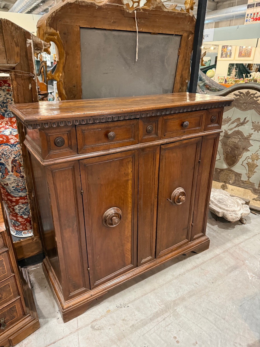 Credenza in noce sec. XVII-photo-2