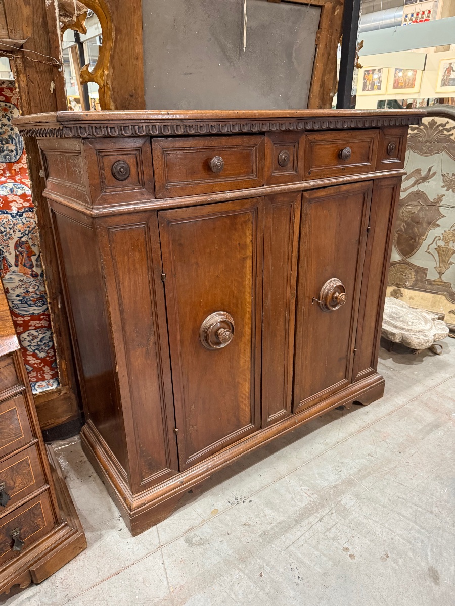 Credenza in noce sec. XVII-photo-4