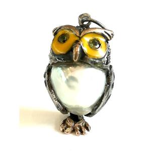 Silver Baroque Pearl Owl Pendant