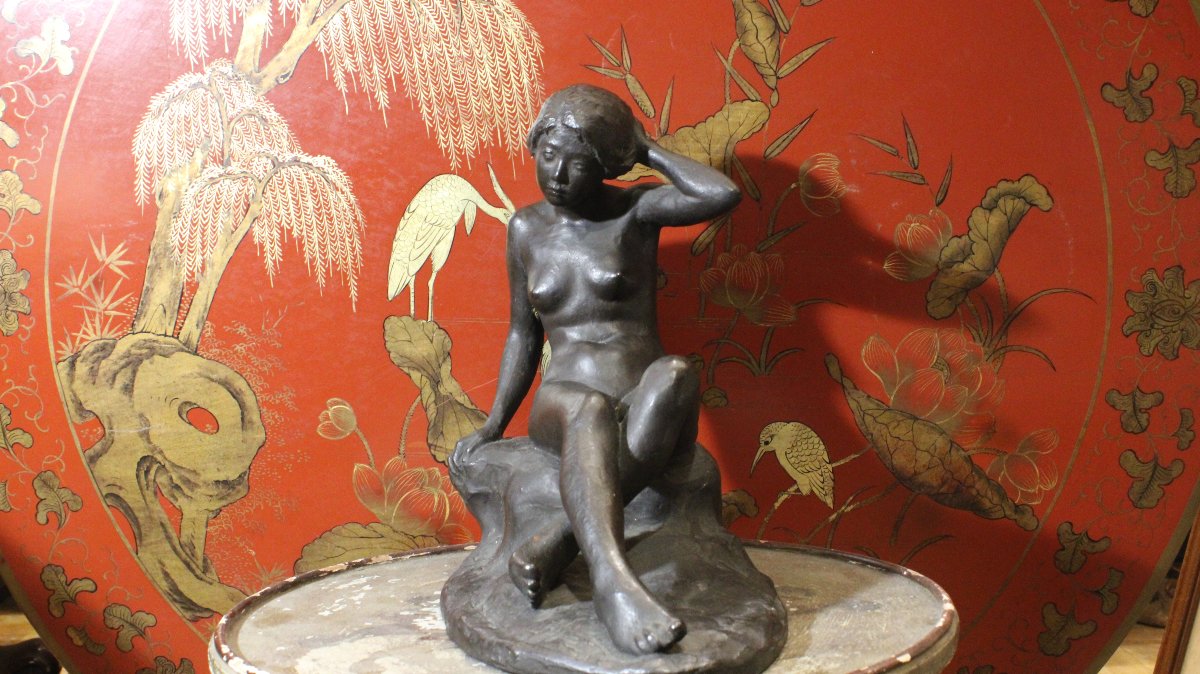 Tetsuya Mizunoya , scultura in bronzo  raffigurante  una ragazza giapponese . 1930 circa 
