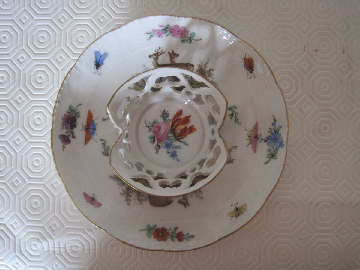 Tazza e piattino "trembleuse in porcellana, con scene di caccia, Berlino fine 18mo secolo-photo-1