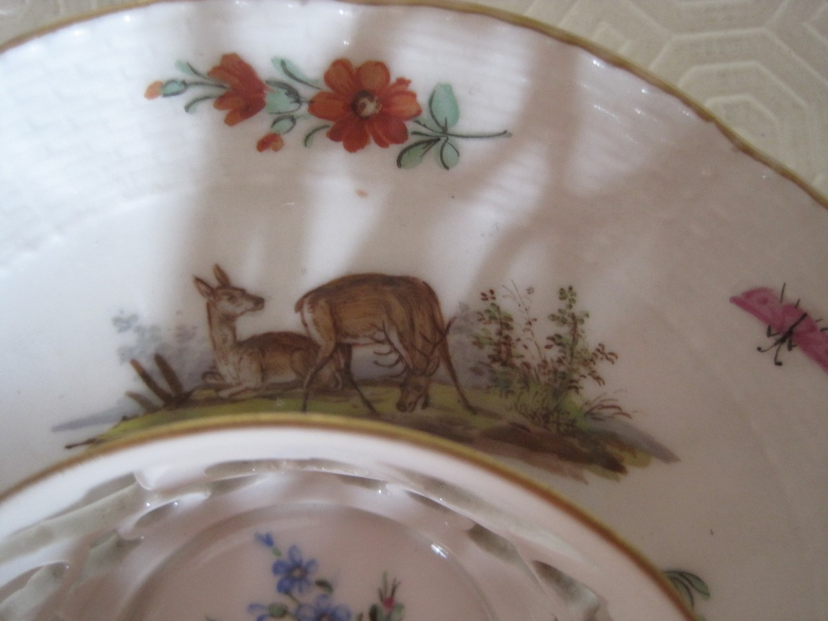 Tazza e piattino "trembleuse in porcellana, con scene di caccia, Berlino fine 18mo secolo-photo-3