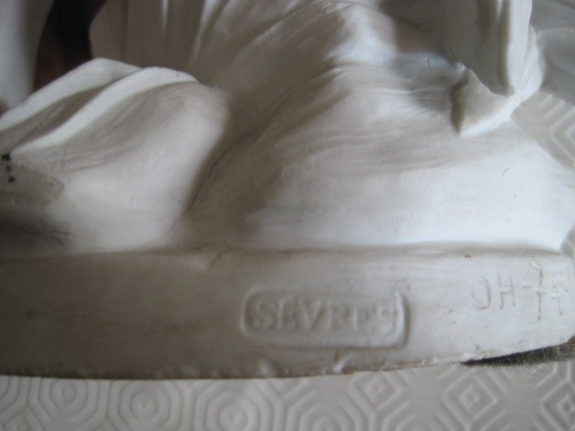 Scultura in biscuit di bagnante, marchio Sevres impresso Francia 1880 circa-photo-1