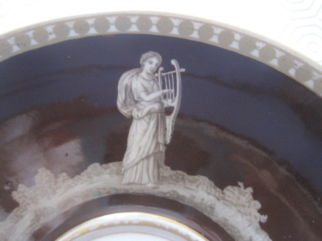 Tazza da puerpera  in porcellana decorata con figure classiche, Vienna 1860 circa-photo-3