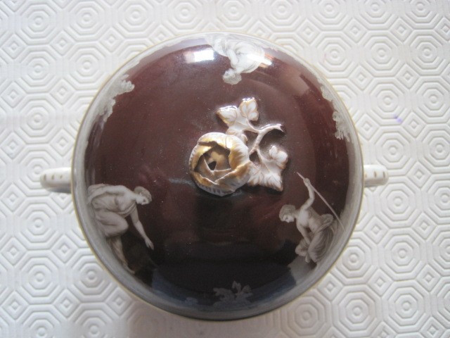 Tazza da puerpera  in porcellana decorata con figure classiche, Vienna 1860 circa-photo-4