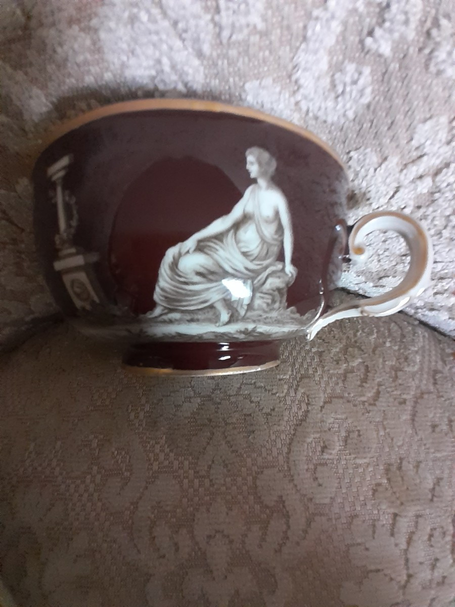 Tazza da puerpera  in porcellana decorata con figure classiche, Vienna 1860 circa-photo-2