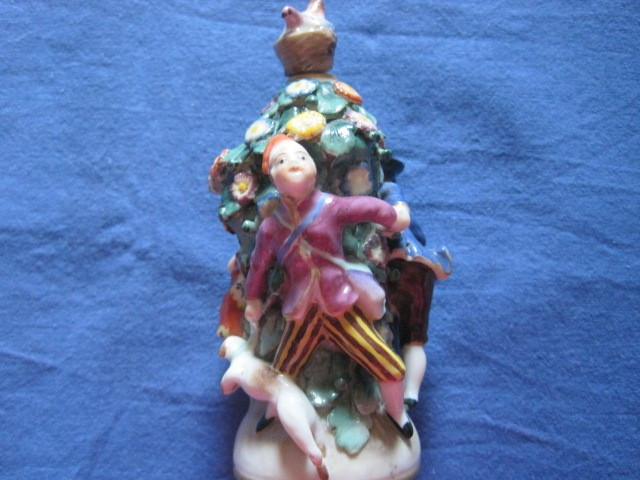 Flaconcino portaprofumo in porcellana decorata con fiori e  figure, Napoli, Italia, fine '800 -photo-3