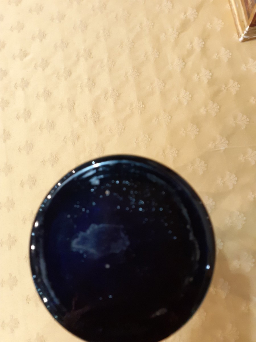 Coppia di vasi in vetro blu con stemmi nobiliari, Italia XVIII secolo-photo-4