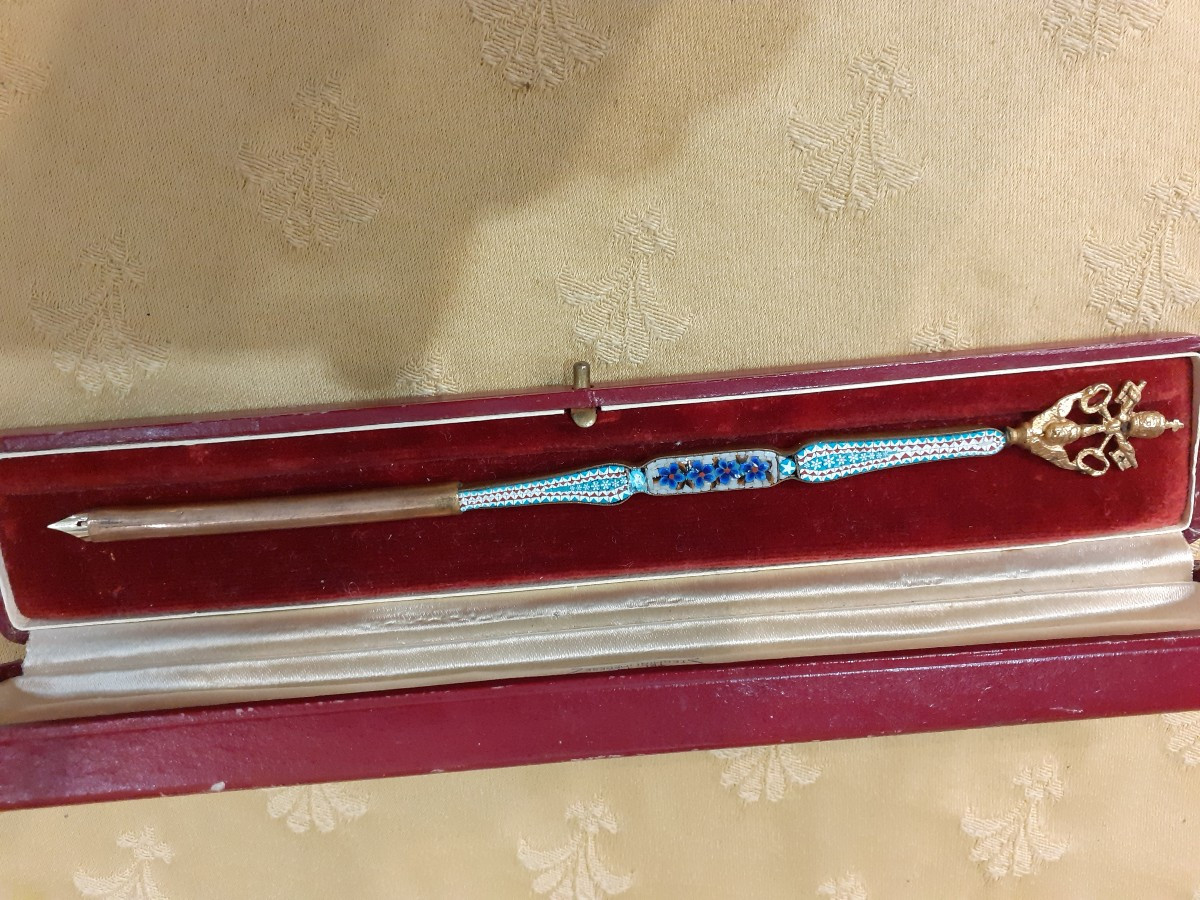 Penna calligrafica decorata con micromosaico, Roma, Itaia, XX secolo