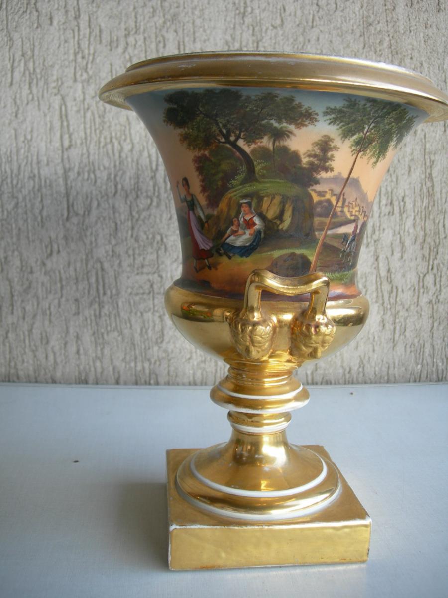 Italian Vase en porcelaine De Forme Médicis à Décor Polychrome, XIXe-photo-3