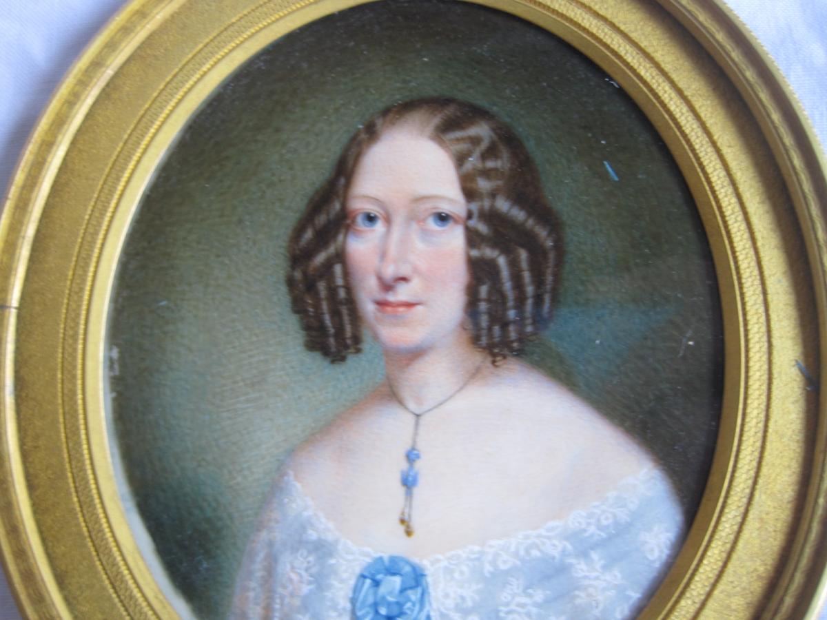 RItratto in miniatura di dama con capelli castani, circa 1830. Con CITES-photo-2