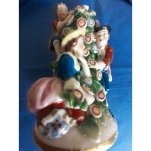 Grande flacone da profumo in porcellana decorata in rilievo, Francia fine '800