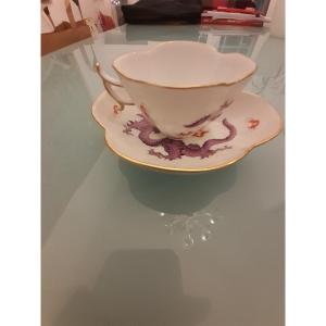 Deliziosa tazzina e piattino in porcellana Meissen, XIX secolo