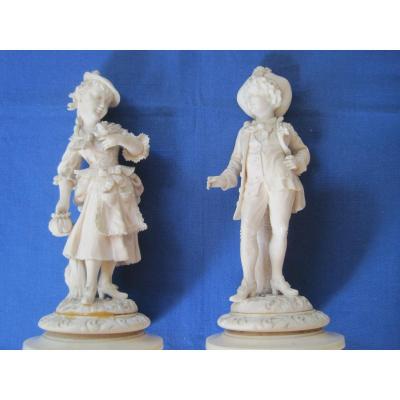 Coppia di figurine in avorio, DIeppe, Francia, 1880, con CITES