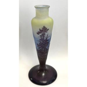 Wald: Lamp Base Acid-etched Decor Featuring A Lake Landscape And Mountain Fir Trees
