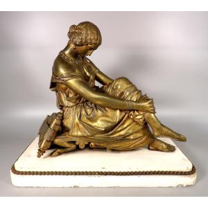 Gilt Bronze On A White Marble Base, Late 19th Century - Sappho Seated - After James Pradier