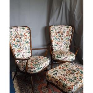 Pair Of Armchairs And A Windsor Model Pouf By Lucian Ercolani For Ercol