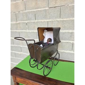 Antique Doll's Baby Carriage With Black Celluloid Bather - Circa 1930/1950
