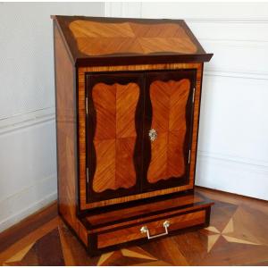 Louis XV Oratory Or Prie Dieu Furniture In Rosewood And Amaranth Marquetry