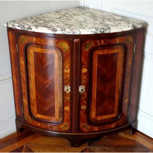 Corner Buffet Louis XV Period Transition In Fine Floral Marquetry