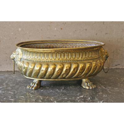 jardiniere XIXème en laiton repoussé
