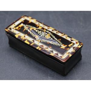 Napoleon III Tortoiseshell And Mother-of-pearl Snuff Box 