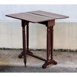 19th Century Mahogany Drop-leaf Table