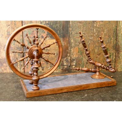 Rouete Salon XVIII Walnut