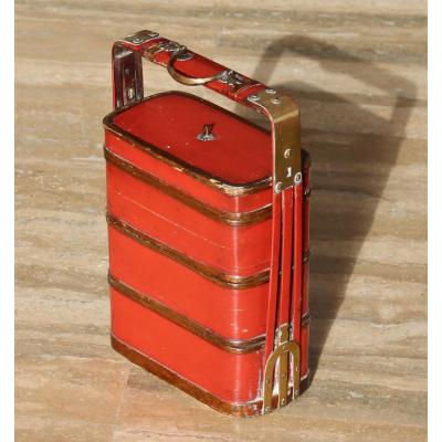 XIXth Dinner Bento Holder In Red Lacquered Bamboo