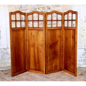 Screen 4 Leaves Nineteenth In Walnut