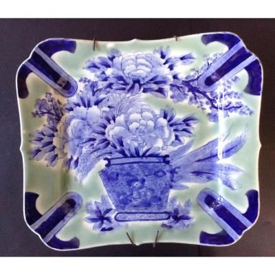 Japan Imari Plate XIXth Celadon Green Background