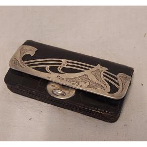 Art Nouveau Silver And Crocodile Leather Coin Purse Early 20th Century