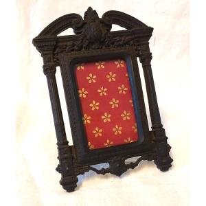 Cadre Photo En Bois Durci Napoléon III Format Carte De Visite, Un Modèle Emblématique