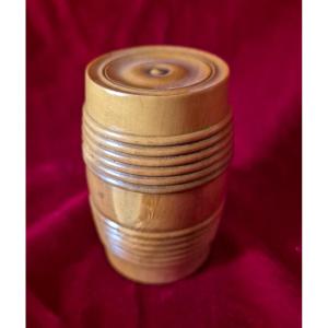 Encrier De Voyage En Buis Tourné Formant Un Tonneau 