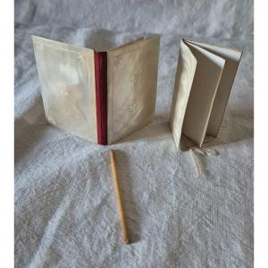 "souvenir" Notebook In Engraved Mother-of-pearl From The Romantic Period.